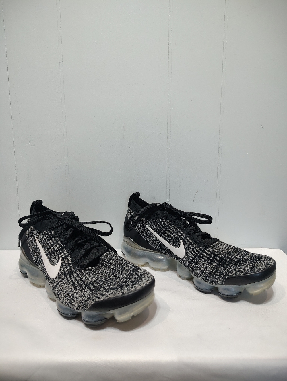 Nike Air VaporMax Flyknit 3 Black White Size 9